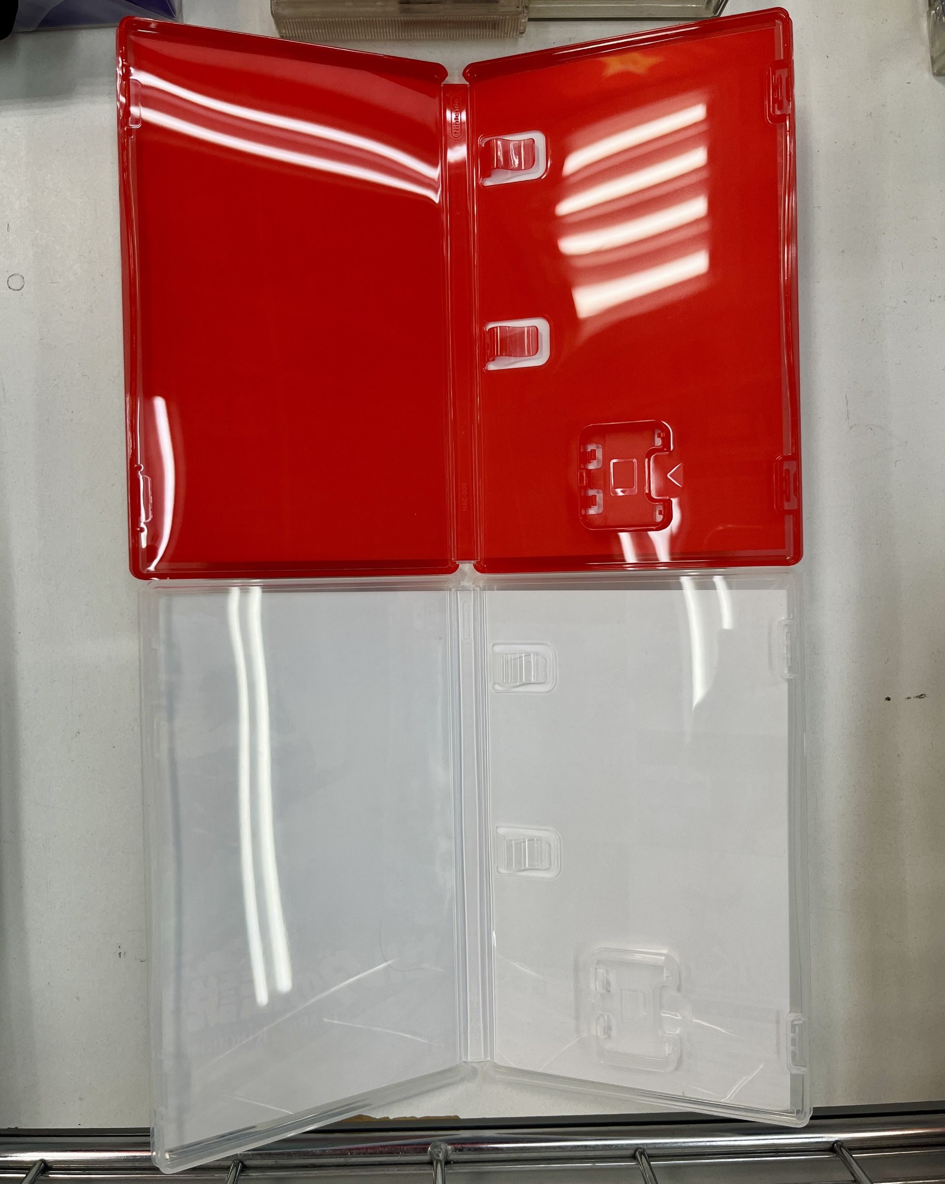 nintendoswitch2physicalgamecaseinside-682c137b243687accf40801e نمای داخل قاب بازیهای نینتندو سوییچ ۲
